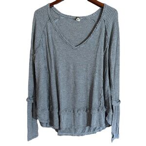 We The Free Gray Long Sleeve Top